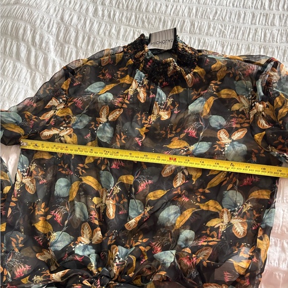 Nicholas Multicolor Blouse with Tie Front 100% Silk - Picture 3 of 11